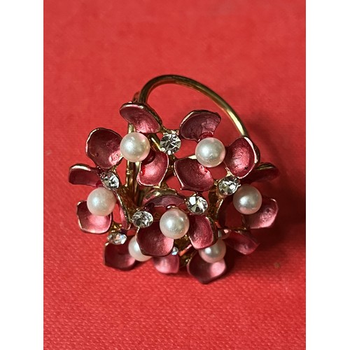 1687 - Pretty scarf twoggle