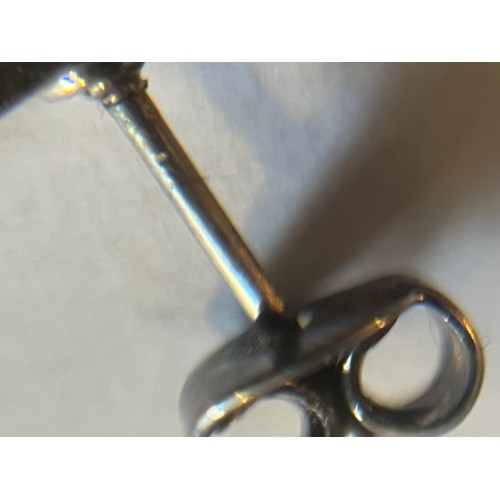 1723 - Pair of silver bar earrings