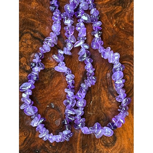 1738 - Amethyst chip necklace