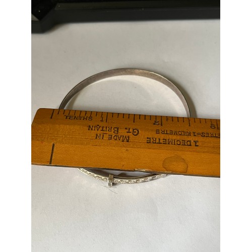 1758 - Silver tested bangle 6.6g