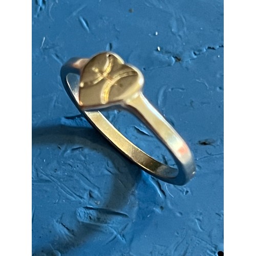 1778 - Pretty white metal Heart and H initial ring