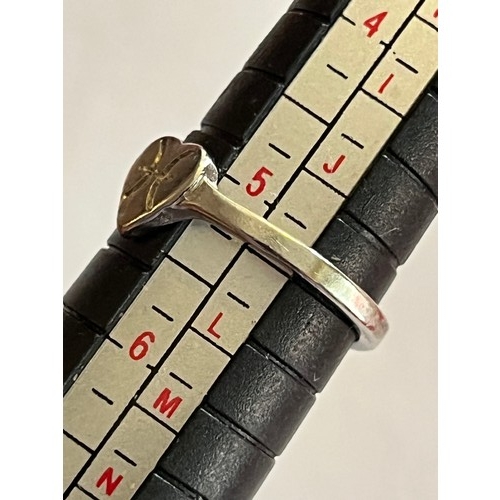 1778 - Pretty white metal Heart and H initial ring