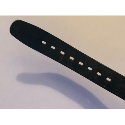 1905 - 1988 Newport Swatch S721 671 Swiss Watch. Requires a battery.