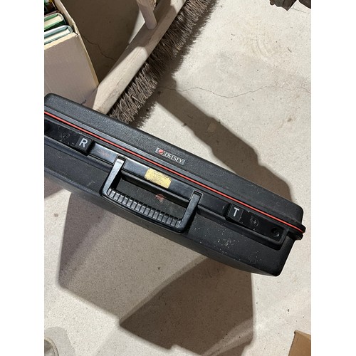 1930 - Delsey Briefcase, no key