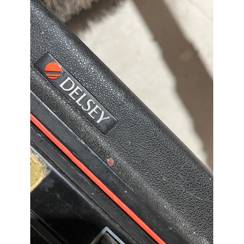 1930 - Delsey Briefcase, no key