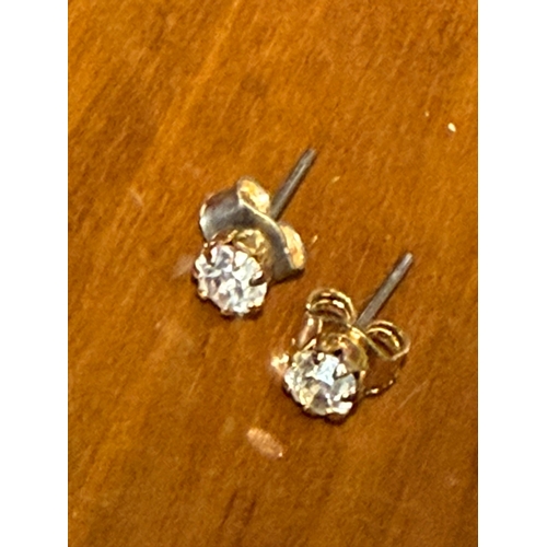 12 - Gilded white stone stud earrings