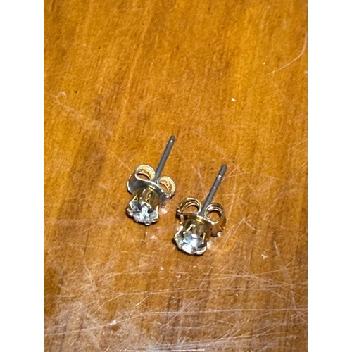 12 - Gilded white stone stud earrings