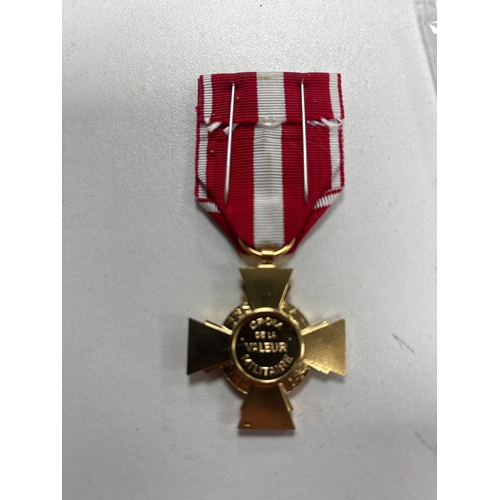 860 - French Croix du Combattant — Combatant’s Cross  Original French veteran’s decoration awarded to pers... 