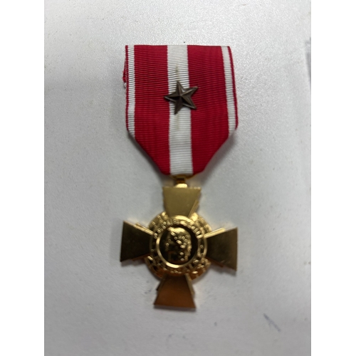 860 - French Croix du Combattant — Combatant’s Cross  Original French veteran’s decoration awarded to pers... 