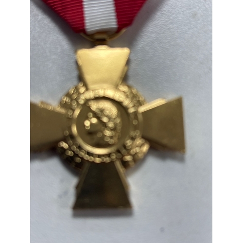 860 - French Croix du Combattant — Combatant’s Cross  Original French veteran’s decoration awarded to pers... 