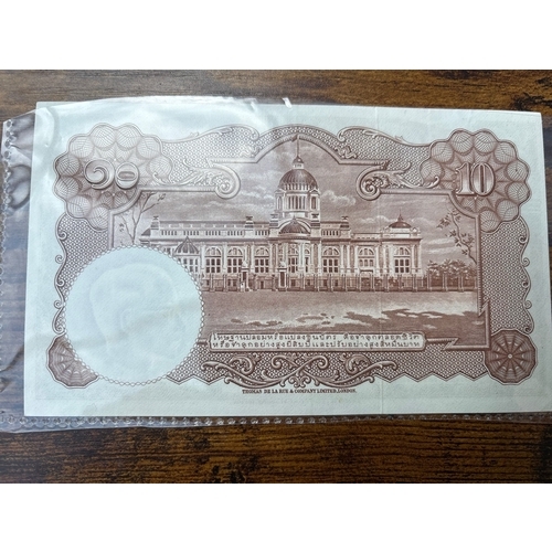 85 - Thailand 10 Baht Banknote – King Bhumibol Adulyadej (Rama IX) Vintage Thai 10 Baht banknote featurin... 