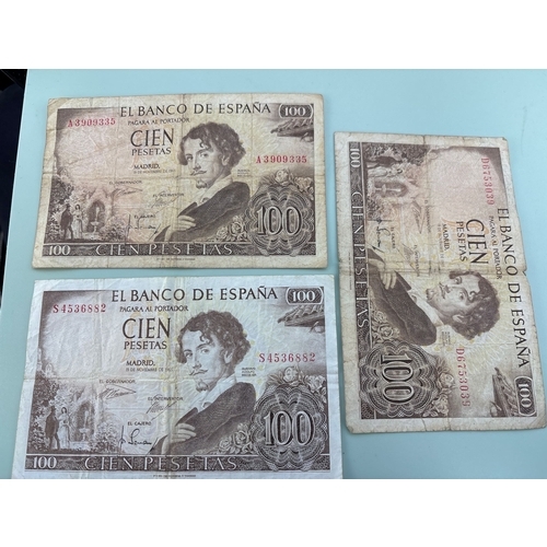 93 - Spain 100 Pesetas Banknotes – 3 Notes (1965 Issue) Group of Spanish Banco de España 100 Pesetas note... 