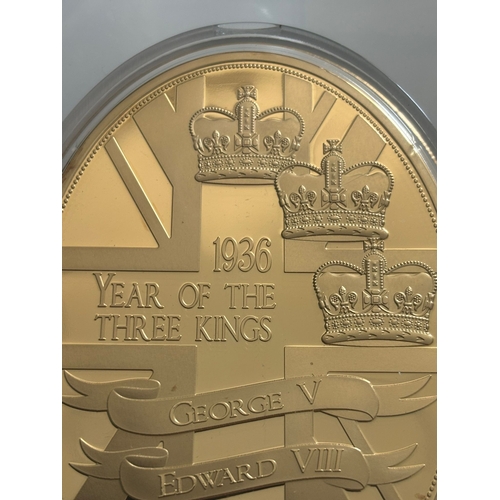 424 - Year of the Three Kings 1936 – Low Issue No. 00003 Gold-Plated Proof Medallion with Swarovski Detail... 