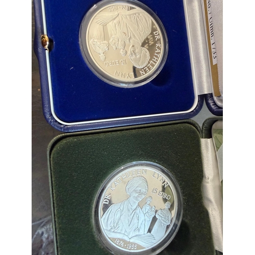 318 - 925 silver coins in boxes 28 grams