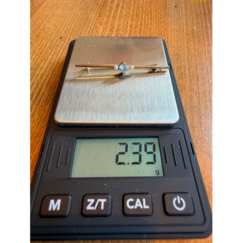 26 - Aquamarine and pearl bar brooch high k gold