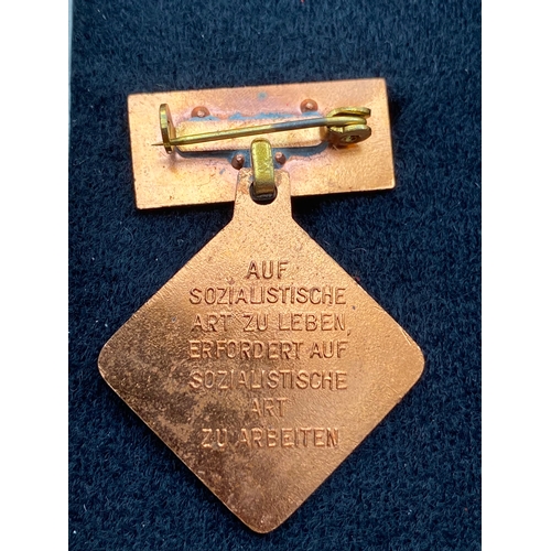 East German Socialist Labour Medal (Aktivist der sozialistischen Arbeit ...