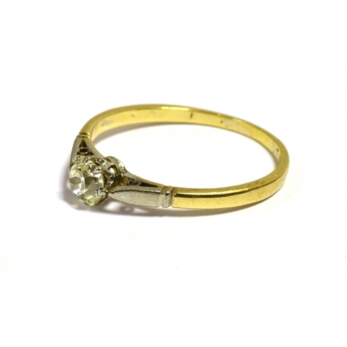 6 - ESTATE CUT DIAMOND SOLIATIRE RING Testing as 18ct yellow gold with a platinum rex claw setting, cont... 