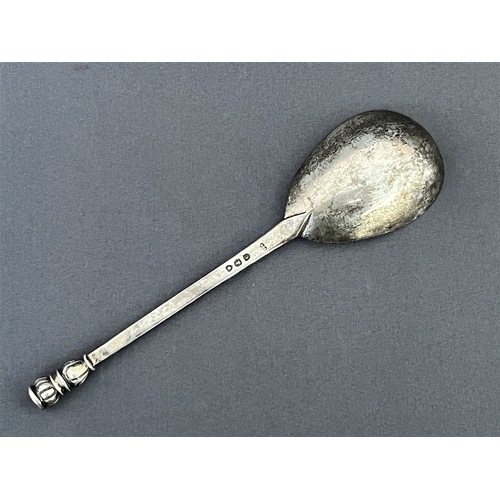 78 - VICTORIAN SILVER SEAL TOP SPOON 20cm long, hallmarked London 1895, maker James Wakely & Frank Clarke... 