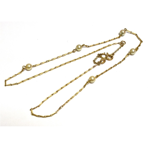 34 - 9CT GOLD & WHITE PEARL NECKLACE 39cm long barley link chain, interspersed with 4.4mm round white pea... 