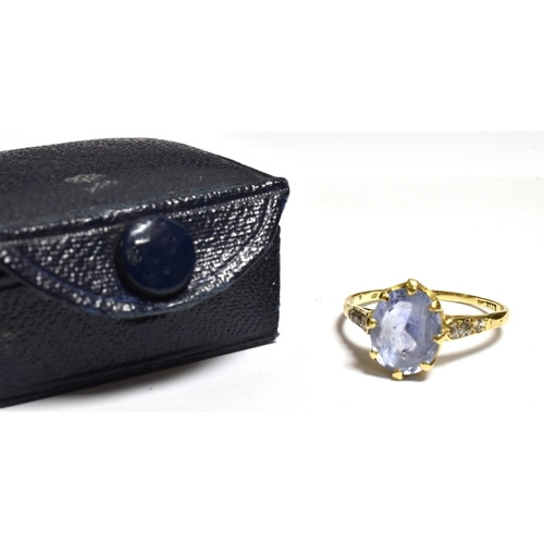 35 - 18CT GOLD SAPPHIRE & OLD CUT DIAMOND RING coronet claw set Ceylonese type sapphire, estimated 3.5 ca... 