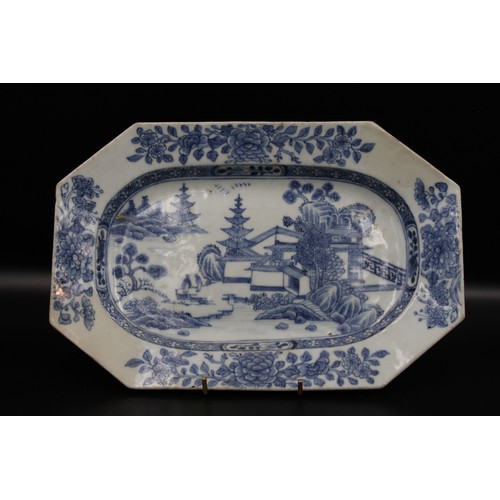 72 - Four Chinese blue & white porcelain wares including one medium size meat plate and a bowl (18th); a ... 