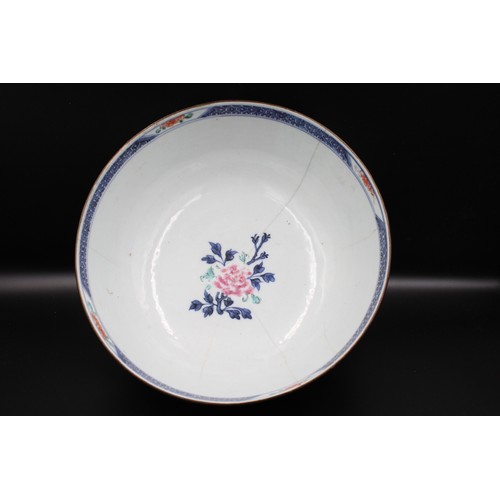 73 - An enchanting 19th-century Chinese Family Rose punch bowl, tailor-made for the European market. Its ... 