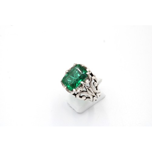 59 - An Islamic Silver and Emerald Coloured Ring with the Prophet Muhammed (pbuh) Calligraphy Engraved

S... 