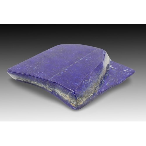 114 - An Afghan Polished Lapis Lazuli Decorative Piece from the 20th Century.


Length: Approximately 15cm... 