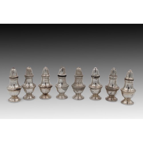 391 - A Lot of 4 Silver Sets of Mini Salt & Pepper Shakers Marked in Birmingham in 1964. 

Weight: Approxi... 