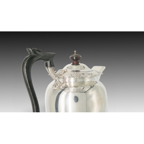 395 - A Walker & Hall Sheffield Silver Tea Set marked in 1925

Flat Teapot: 675g
Tall Teapot: 590g
Sugar B... 