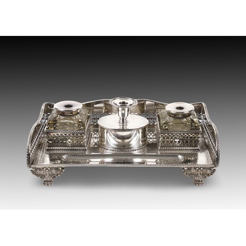 404 - A Silver Plated Inkwell

Weight: 941g
Length: Approximately 30cm
Height: Approximately 16cm