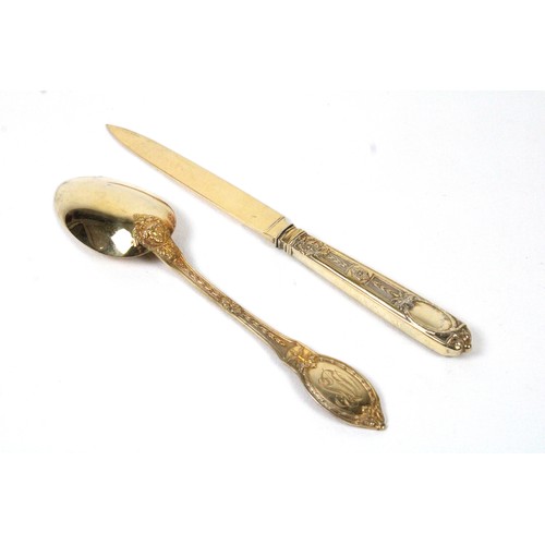 420 - A Set of French Continental Silver Cutlery 

Weight: 5688g
6 Large Spoons
24 Medium Sized Spoons
24 ... 