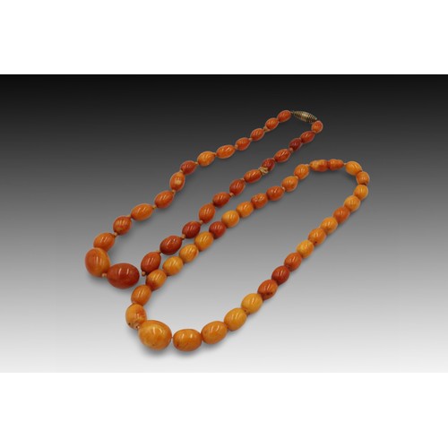 429 - 2 Butterscotch Amber Bead Necklaces.

Length: Approximately 43.5cm and 45.5cm(with Metal Clasp.

Wei... 