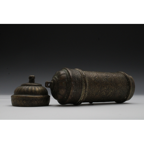 163 - An Indian Bronze Scroll Holder from the 19th Century.

L: Approximately 18.5cm