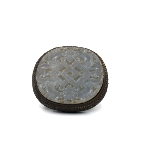 363 - A Chinese White Beautifully Carved Jade Belt Buckle Fitted on a Metal Frame.

H: Approximately 6.5cm