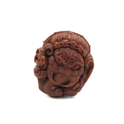 370 - A Rare Chinese Agate Two-Faced Pendant Depicting 2 Animals.

H: Approximately 5.5cm