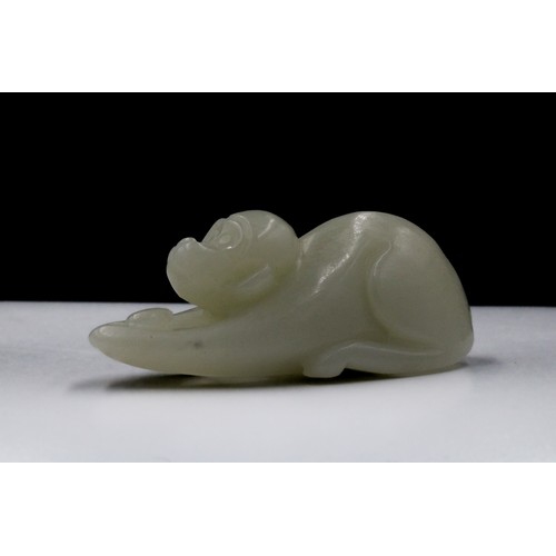 382 - A Chinese Jade Hand Carved Figure of a Monkey.

L: Approximately 6cm