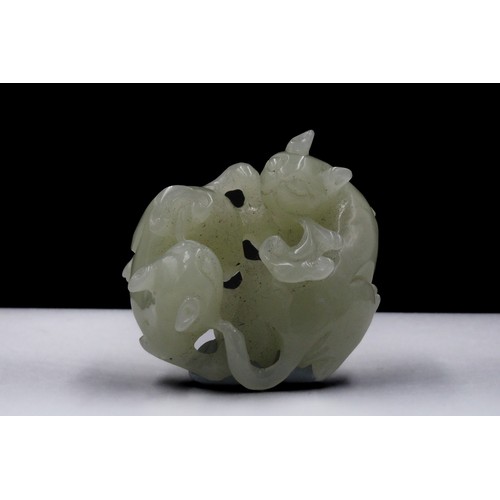 383 - A Chinese Jade Hand-Carved Figure of 2 Cats.

L: Approximately 4.5cm