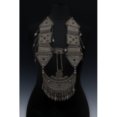 80 - A Large Rare Tribal Middle-Eastern Silver Necklace with Old Glass Decorations. 

Weight: 445g
H: App... 