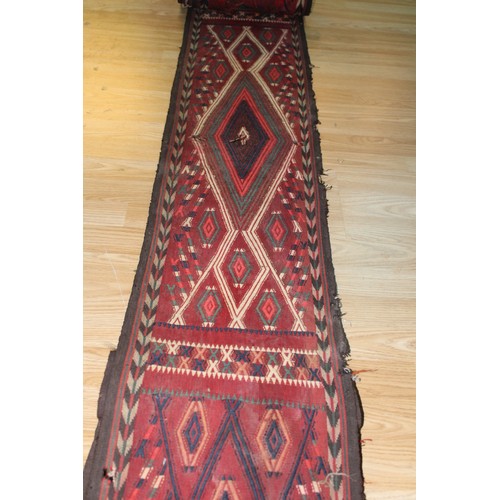 498 - A Yamood Turkmen Tent Belt from the 19th Century.

L: Approximately 1530cm
W: Approximately 32cm