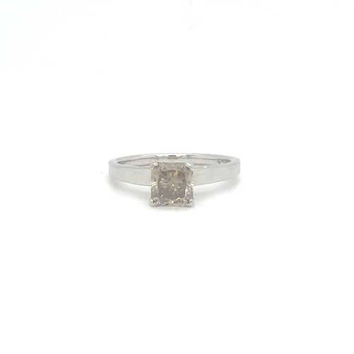 435 - A Square Radiant Cut Diamond Solitaire Ring in White Gold.

Diamond Weight: Approximately 1.2ct+
Sta... 