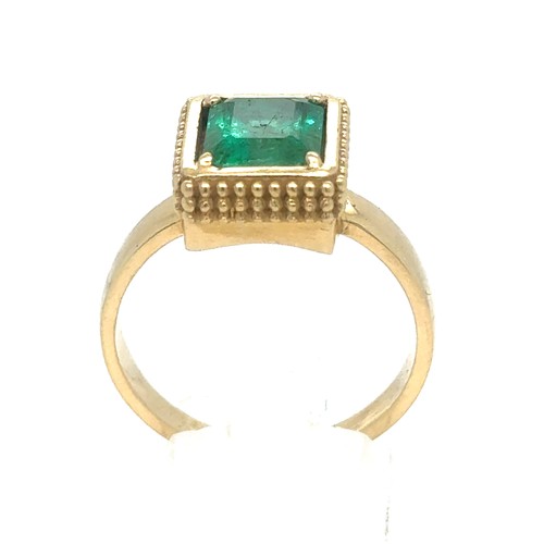 439 - An Emerald Ring in Yellow Gold.

Emerald Weight: Approximately 2.35ct
Stamped 750 
Ring Size: U / US... 