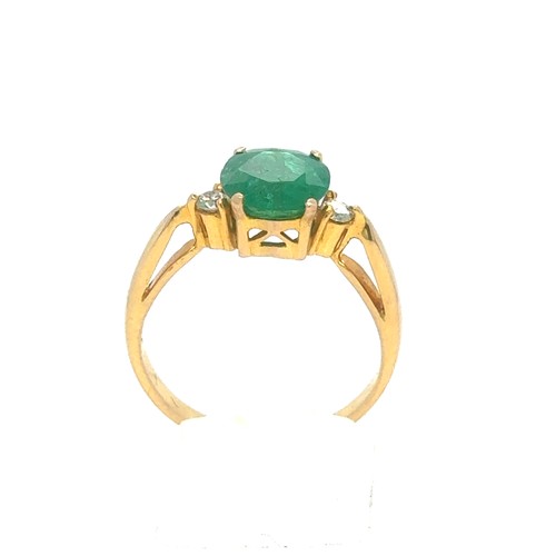 441 - An Emerald and Diamond Ring in Yellow 18K Gold.

Emerald Weight: Approximately 1.8ct
2.4g