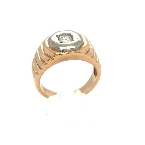 443 - A 14K Rose Gold Ring 

Diamond Weight: Approximately 3ct
10.7g