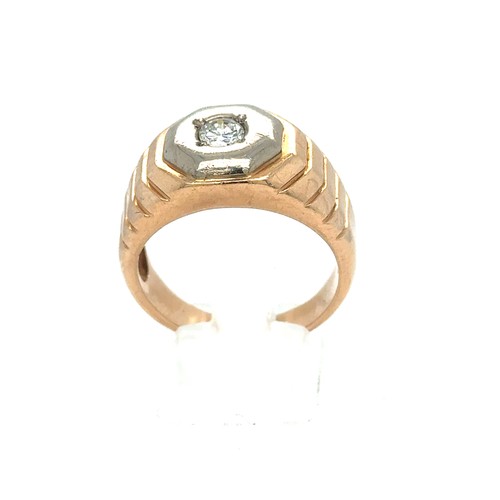 443 - A 14K Rose Gold Ring 

Diamond Weight: Approximately 3ct
10.7g