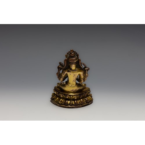 401 - A Tibetan Bronze Buddhist Vajradhara Statue from the 19th Century.

H: Approximately 11.2cm