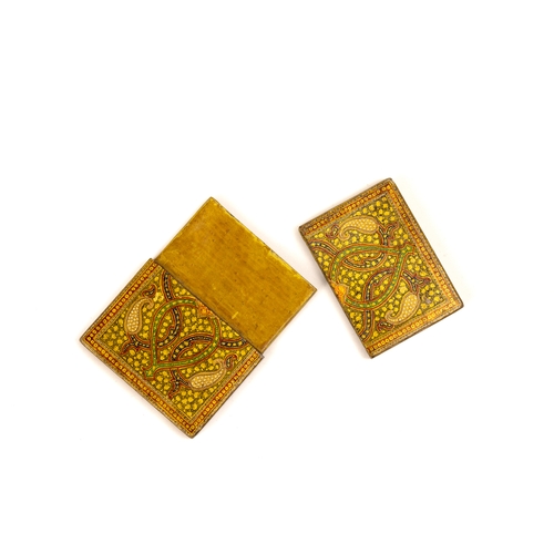 303 - An Islamic Kashmiri Paper Mache Card Holder from the 19th Century.

Approximately: 10x 7cm