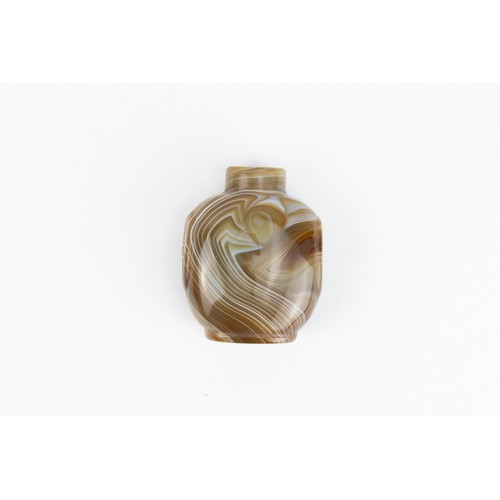 91 - A Chinese Agate Snuff Bottle.

H: Approximately 6cm