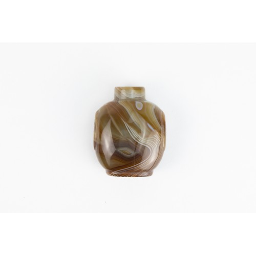 91 - A Chinese Agate Snuff Bottle.

H: Approximately 6cm