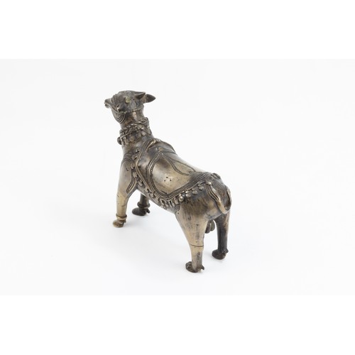 123 - An Indian Mughal Bronze Figure of a Cow.

L: Approximately 14.5cm